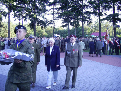 Delegacja Związku Kombatantów i osób represjonowach z Żagania. #Militaria #Imprezy