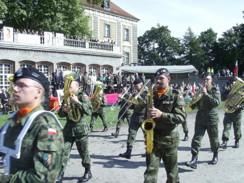 Do defilady przygrywała orkiestra 11 LDKPanc ... #Imprezy #Militaria #Plenerowe