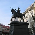 Trg Bana Jelacića i pomnik samego Bana