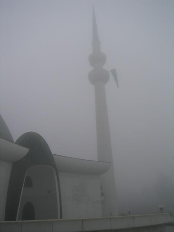 Meczet tonący we mgle