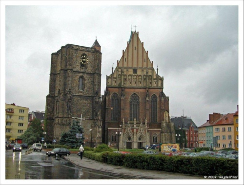 Katedra i dzwonnica w Nysie