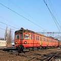(02.12.06) EN57-1205 z poc. osob do Chełma podstawia się na peron 4 na Lubelskim Dworcu.