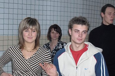 Od prób tradycyjnego poloneza rozpoczęły się przygotowania do tegorocznej Studniówki #EwaBuch #KrzysztofJoński #Próba #Sobieszyn #Studniówka #MagdalenaOlszak