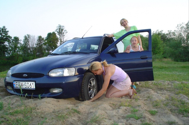 wypad nad rzekę - można się czasami nieźle wkopać - lato 2006r
fot. Seed