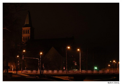 Nocna panorama kościoła św. Wojciecha. #Międzyrzecz #kościół #katedra #bunkry #Obra