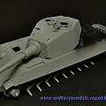 Tygrys Królewski Henschel Dragon 1:35
Gulumik