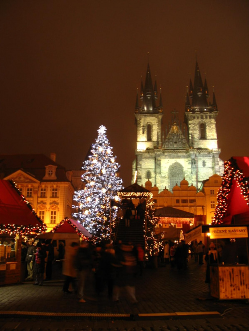 Rynek Starego Miasta, Kościół Marii Panny przed Tynem #Praga #Czechy