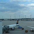 Lotnisko Franz J. Strauss w Monachium. Czekamy na samolot do Tbilisi.