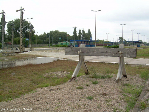 Barbarzyńsko zakończony tor...