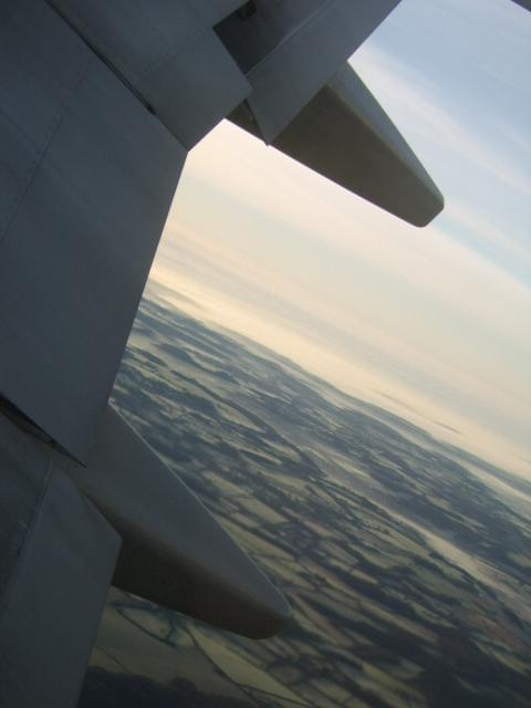 LOT SAMOLOTEM Dublin/Londyn - widok z okna #samolot #ziemia #widok #niebo