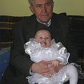 u pradziadka na kolankach