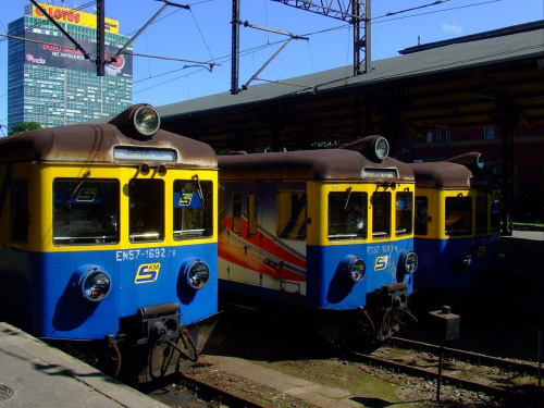 Gdańsk Główny:
SKM, Cargo, IC łebsko (EP07-479)