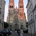 Katedra w Tours - ok 160 km na południowy-zachód od Paryża - Paryż - wrzesień 2005 #Paris #Paryż #WieżaEiffla #Wersal #Luwr #SaintMalo #Chambord #Ambois #Chartres #Tours #PolaElizejskie #LeonadroDaVinci