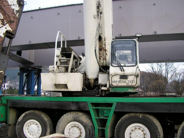 #dźwig #ciężarówka #ciężarowy #samochód #budowa #maszyna #maszyny #budowlana #budowlane #krupp #stróża